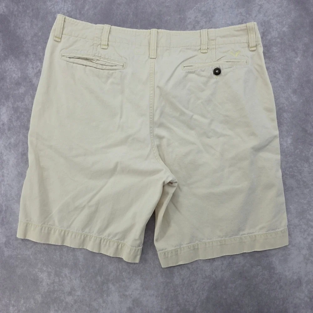 American Eagle Outfitters Chino Shorts Mens 38W Classic Length Cream Fits 40W